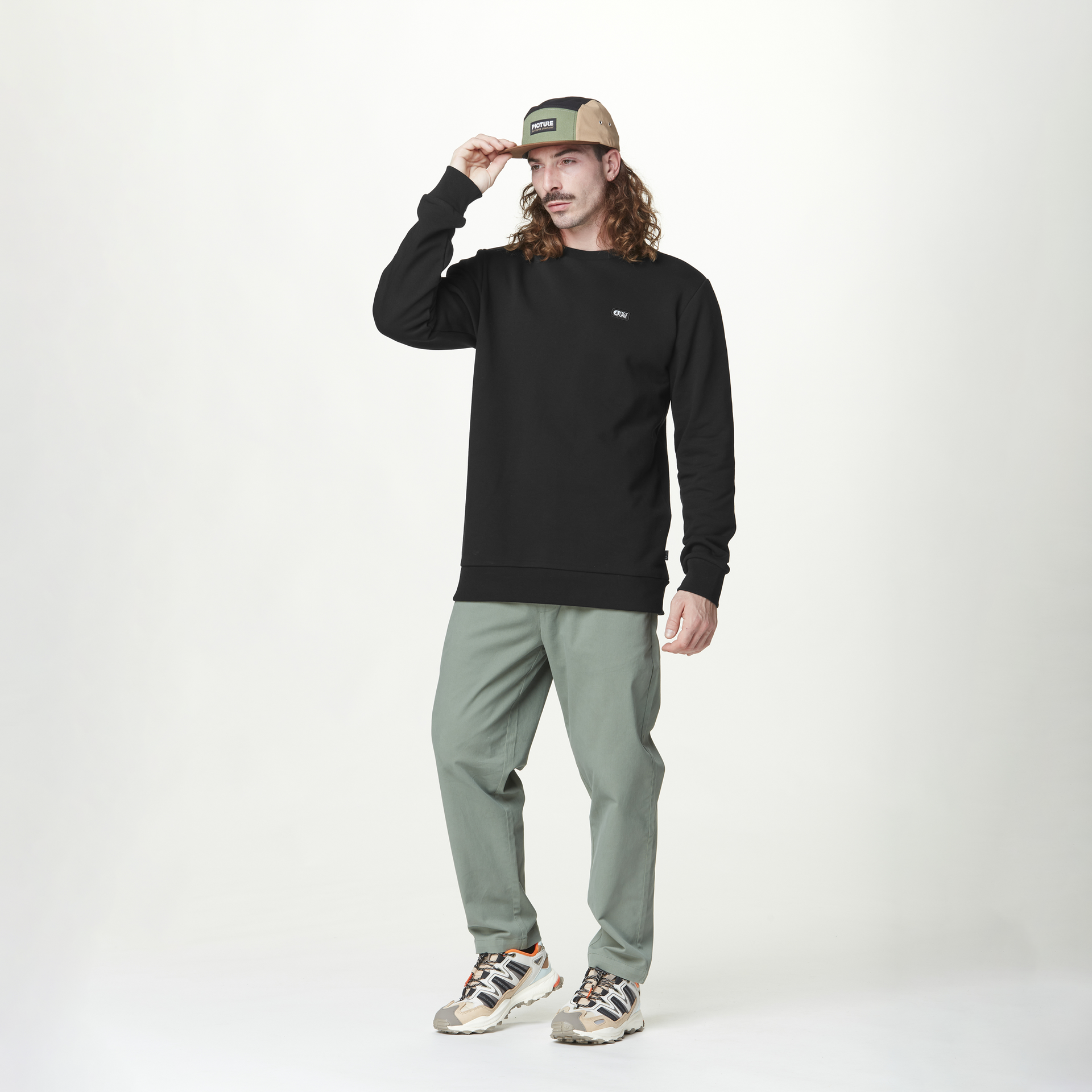 ESSENTIAL CREW Black
