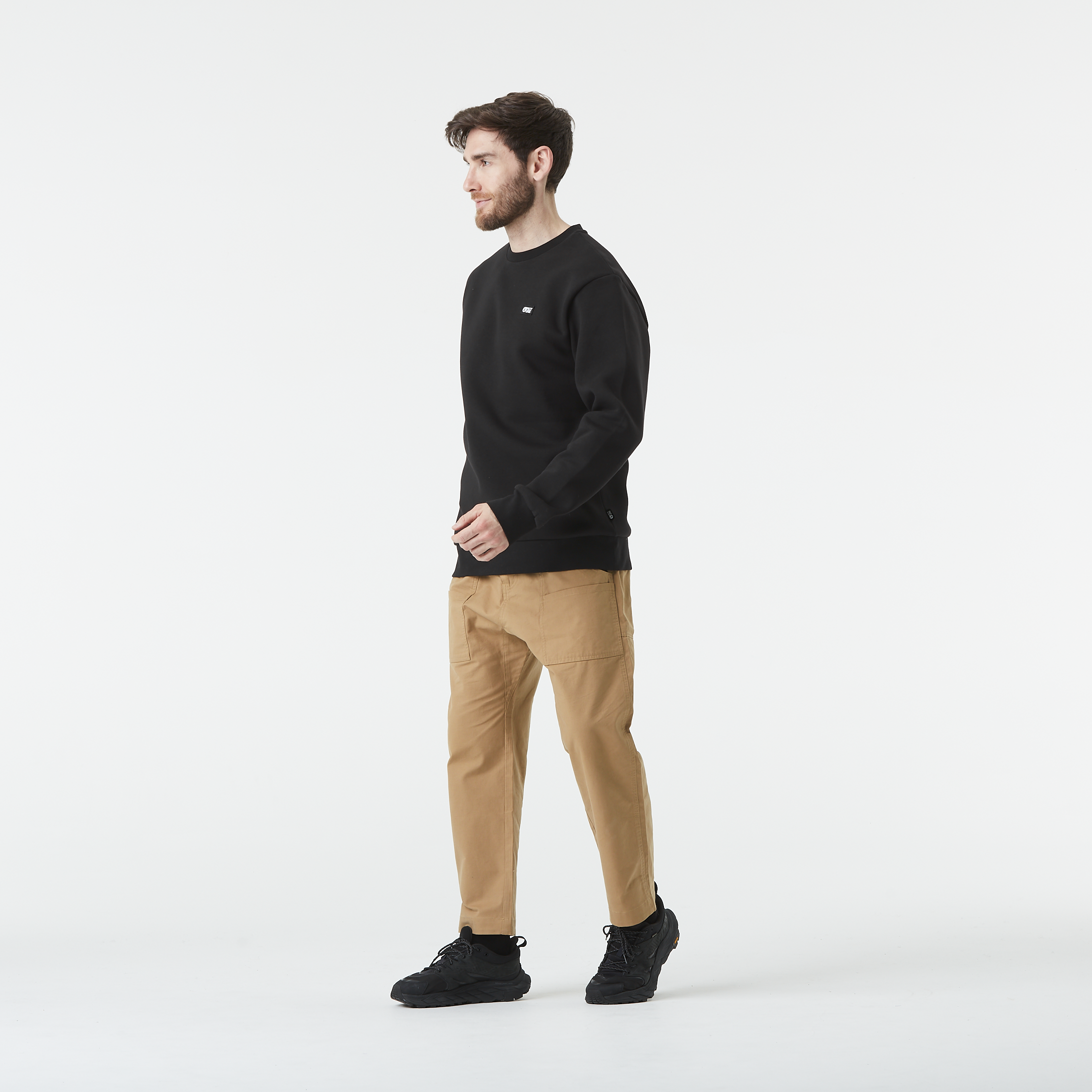 ESSENTIAL CREW Black