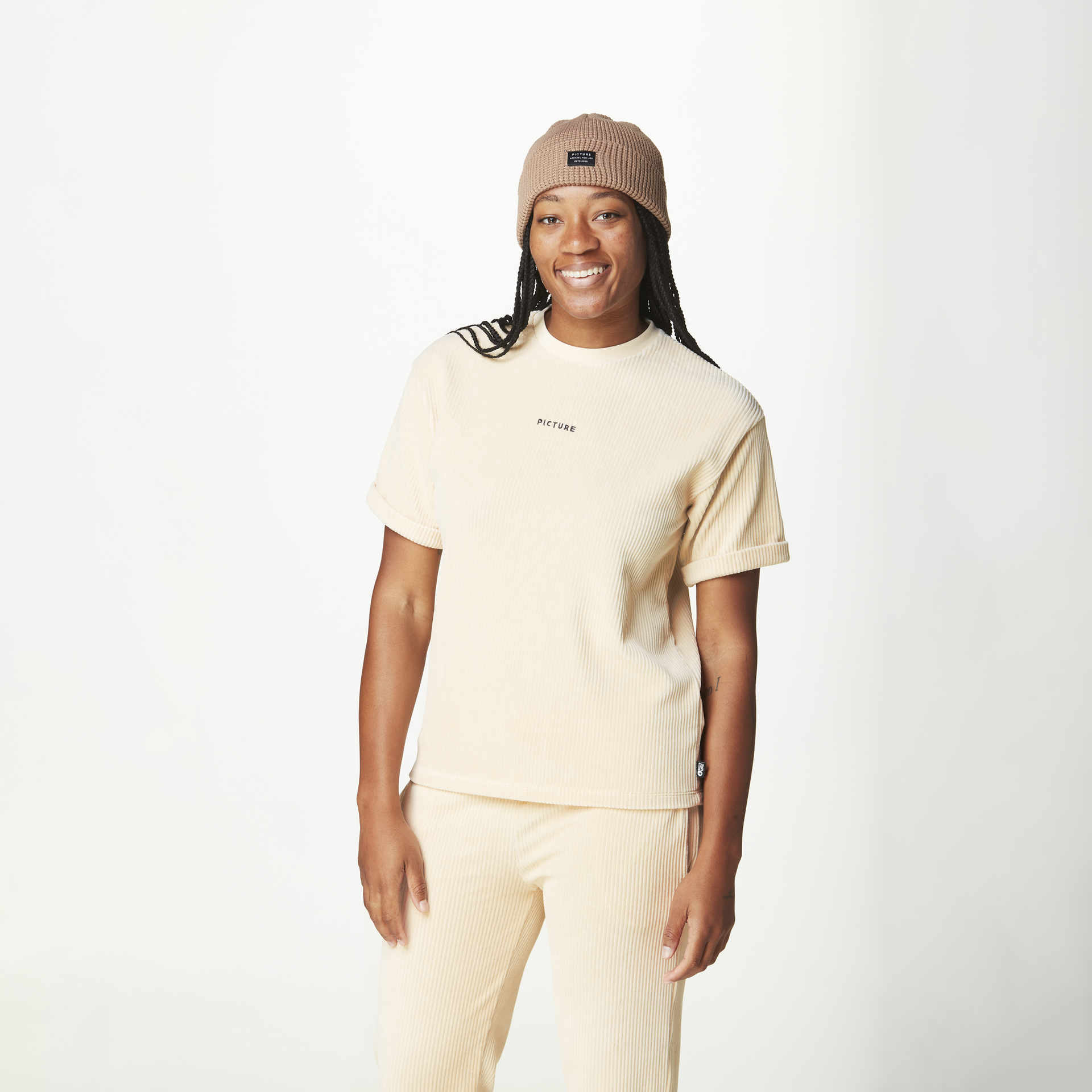 Discover the collection KIARRA VELOURS TEE Whitecap Gray