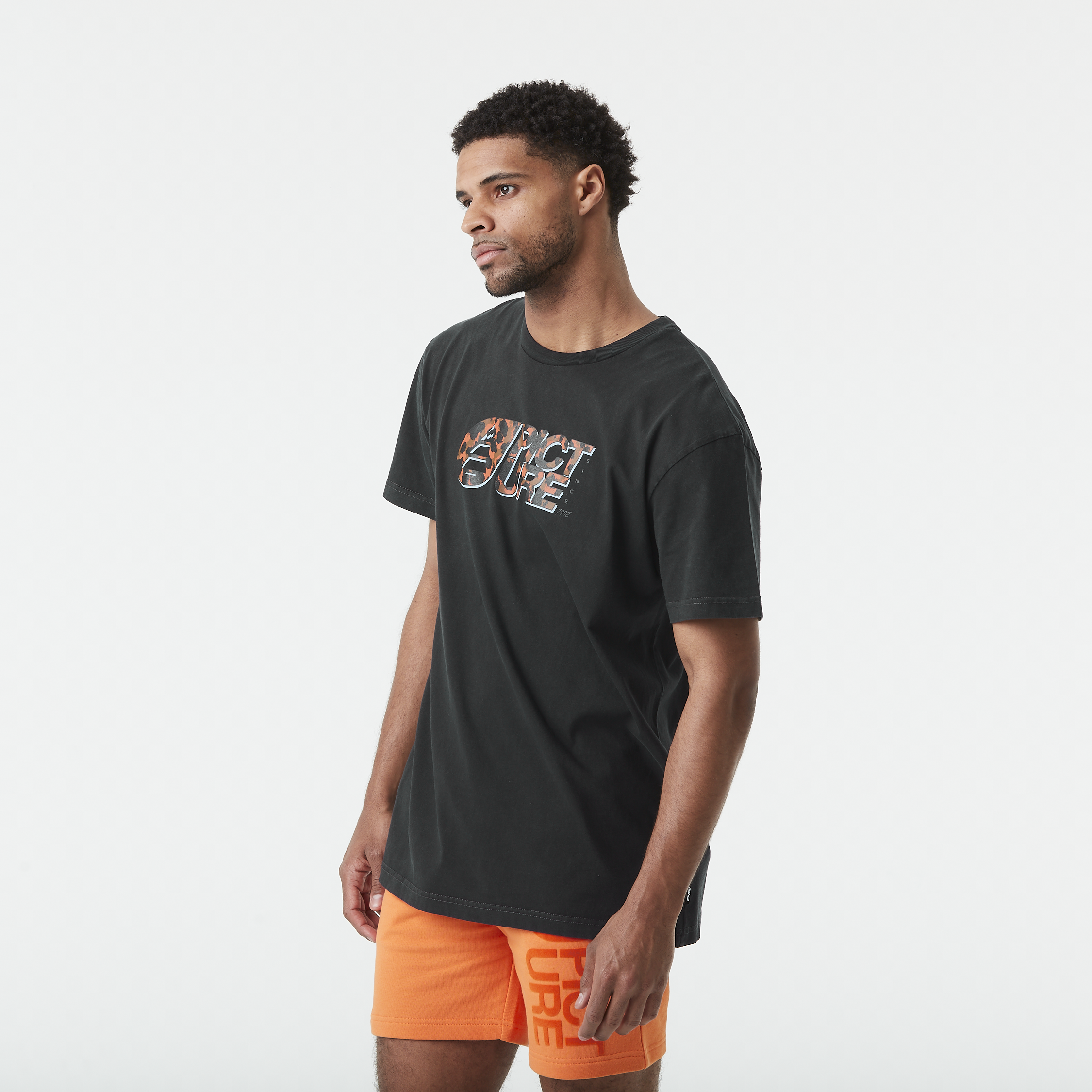 New collection men BASEMENT LEO TEE Black Washed